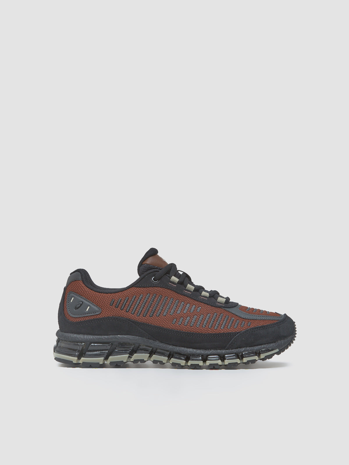 GEL-QUANTUM 360 I AMP Sneaker in Reddish Brown & Black