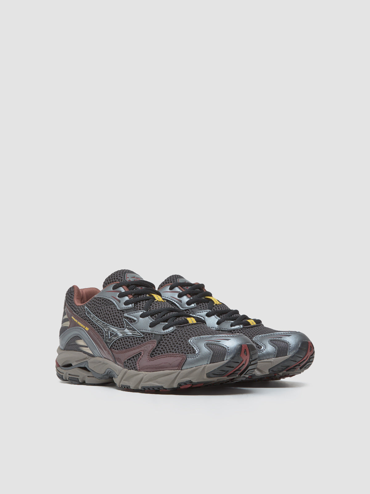 Wave Rider 10 Sneaker in Black Sand & Chicory Coffee