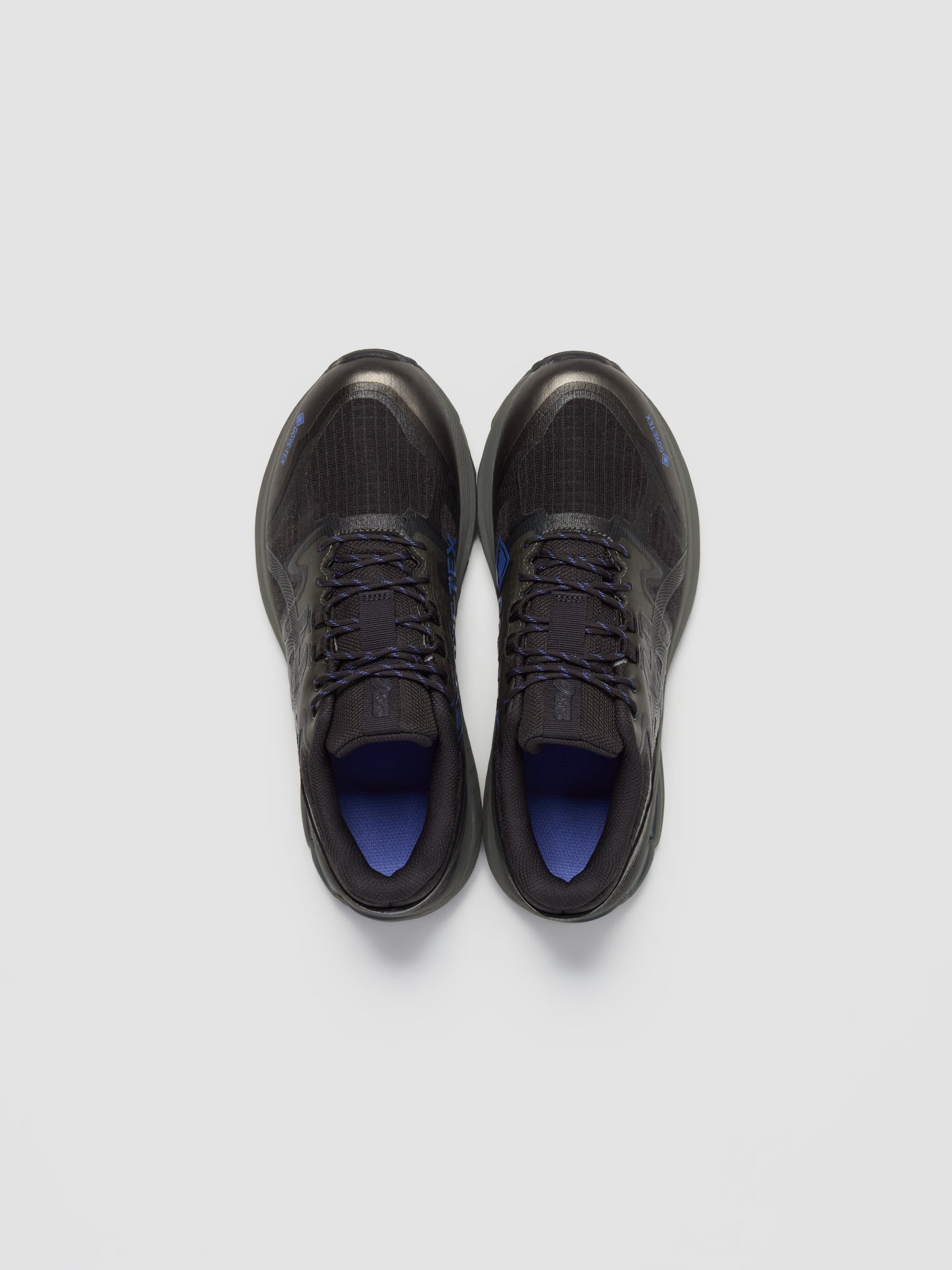 GEL-TERRAIN GTX Sneaker in Graphite Grey & Gunmetal