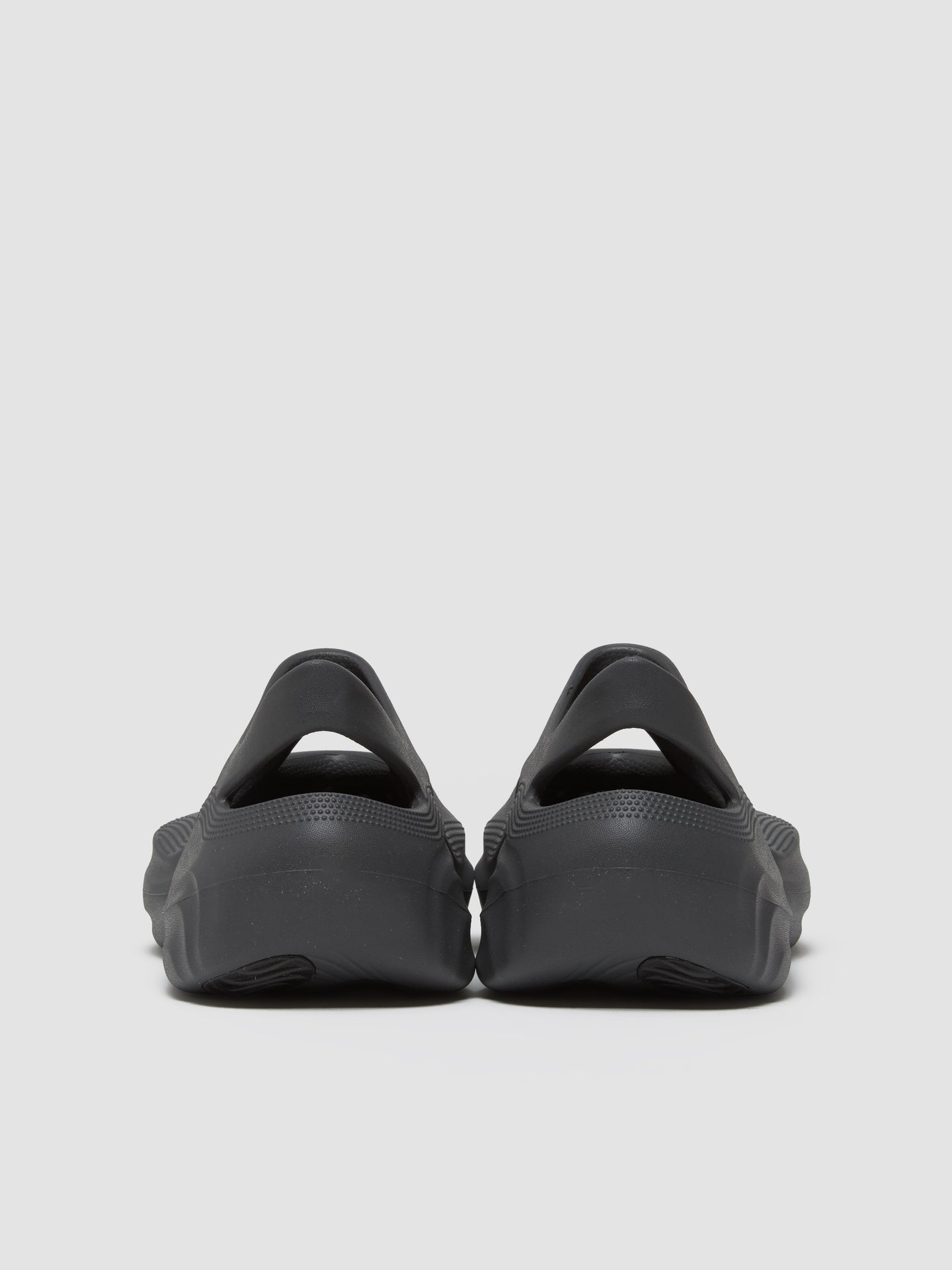 x Dingyun Zhang Diffuser Clog in Black Sand