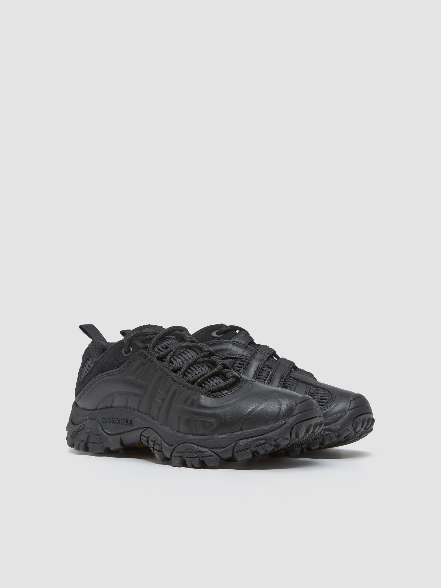 Moab 2 Remix Sneaker in Black