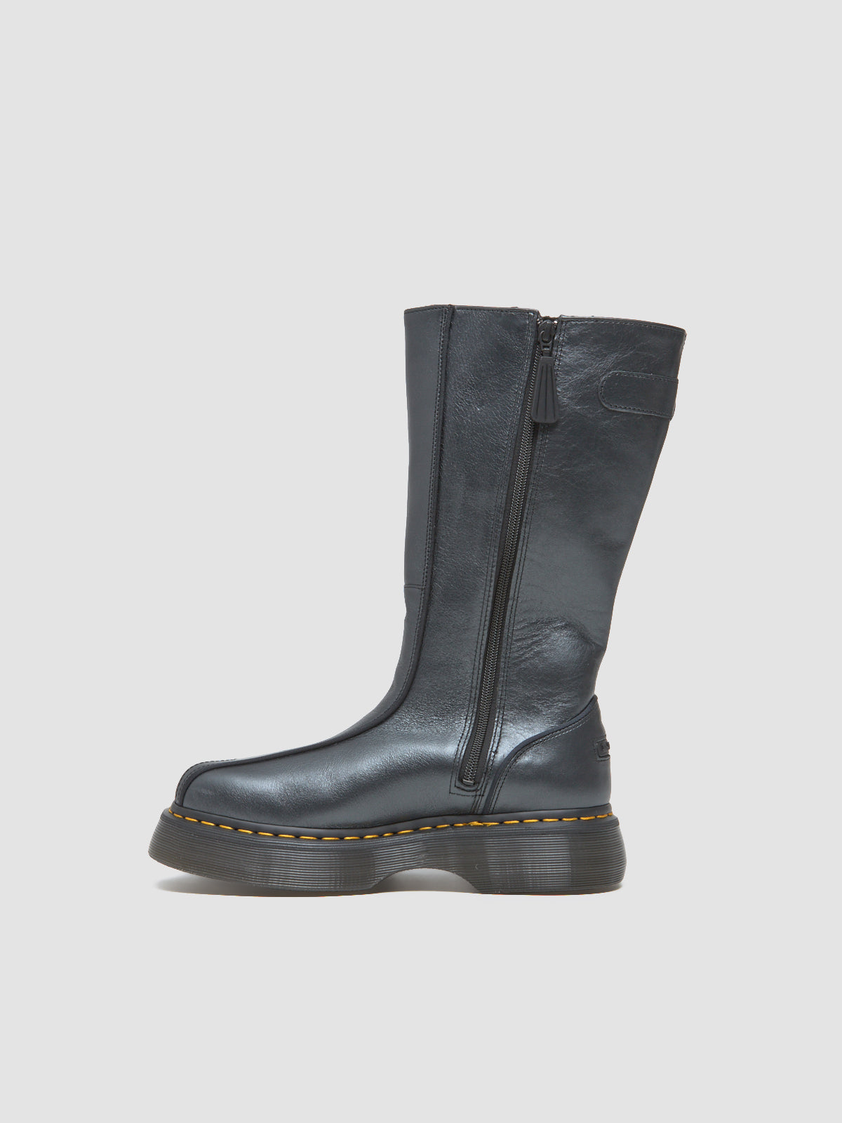 Buzz Hi Boots in Black
