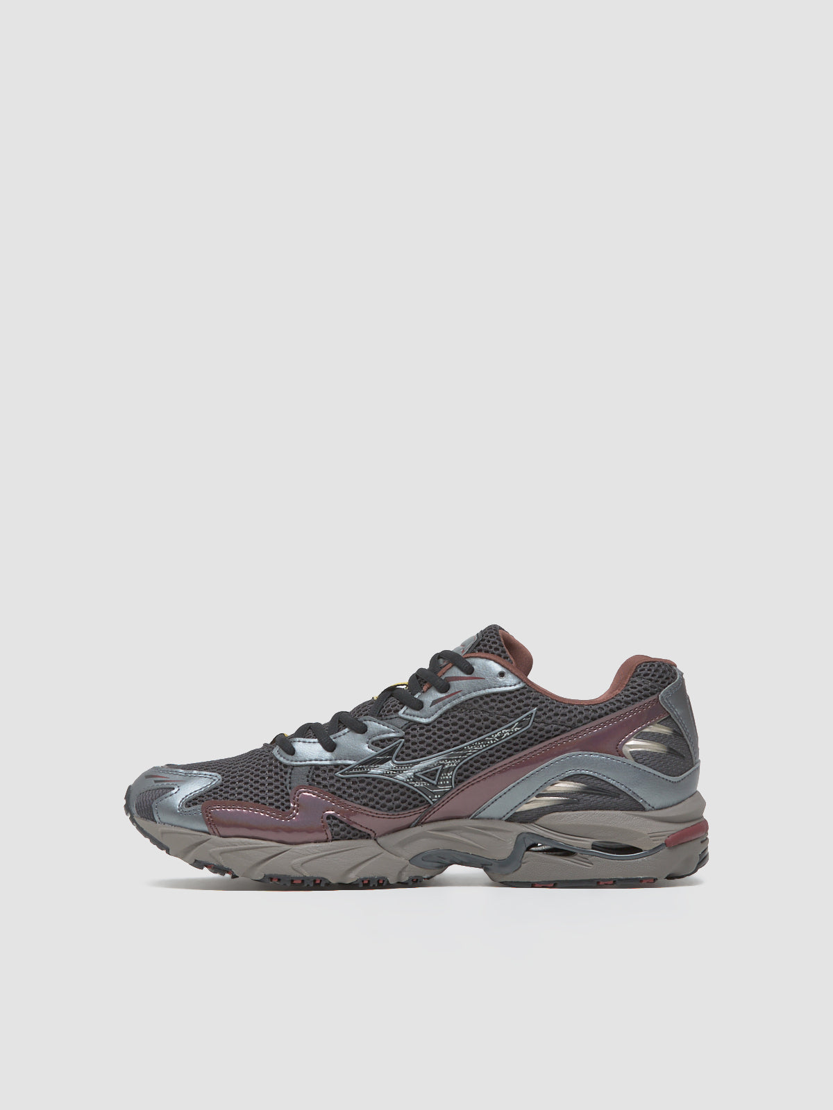 Wave Rider 10 Sneaker in Black Sand & Chicory Coffee